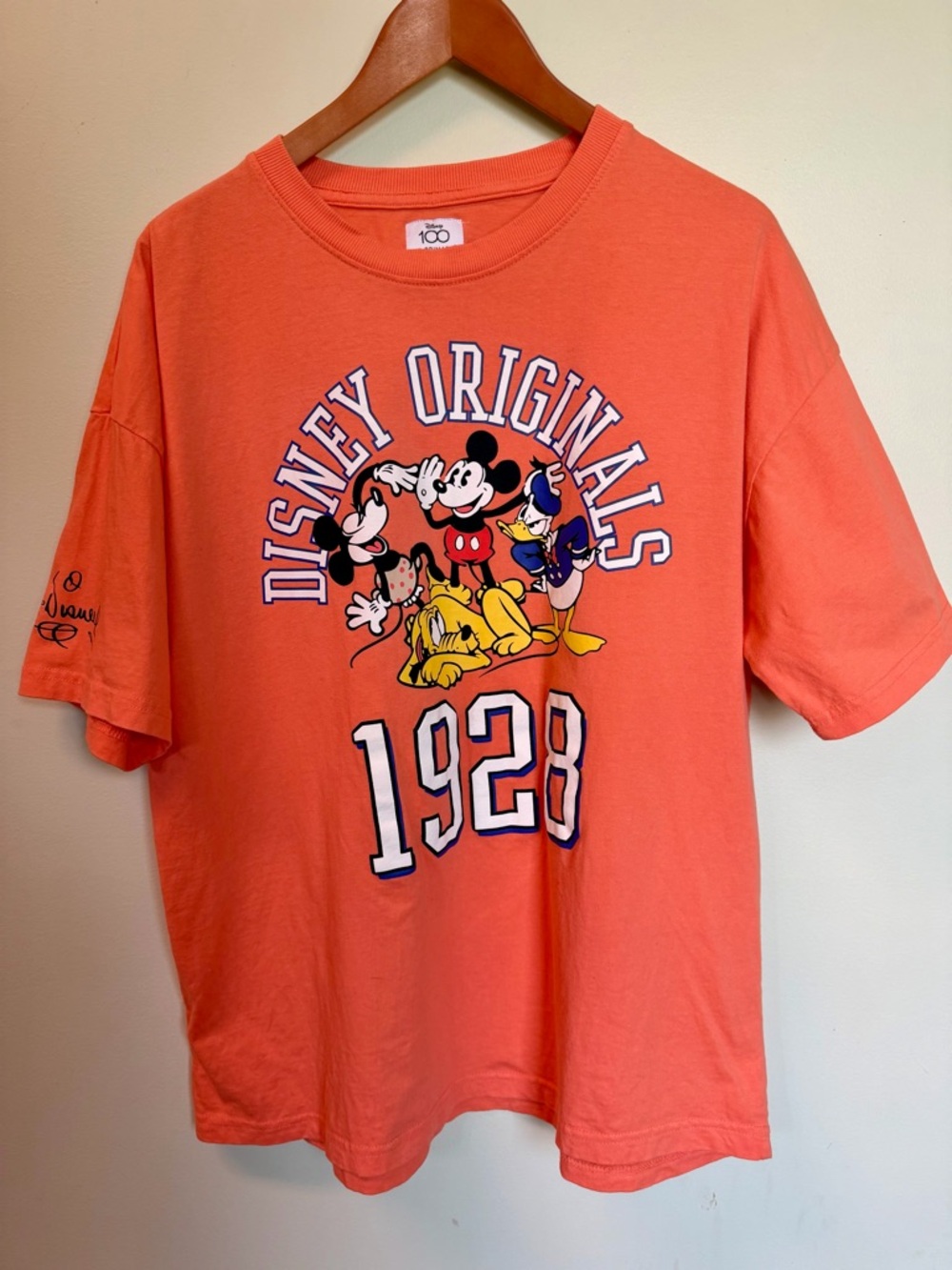 Disney 100 Women’s M Oversized Mickey Minnie Donald Pluto 1928 Graphic Tee